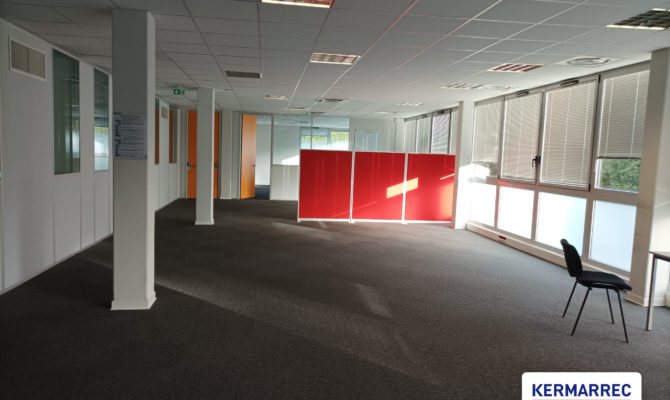 location Bureaux 2352 m²