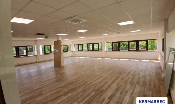 location Bureaux 180 m²