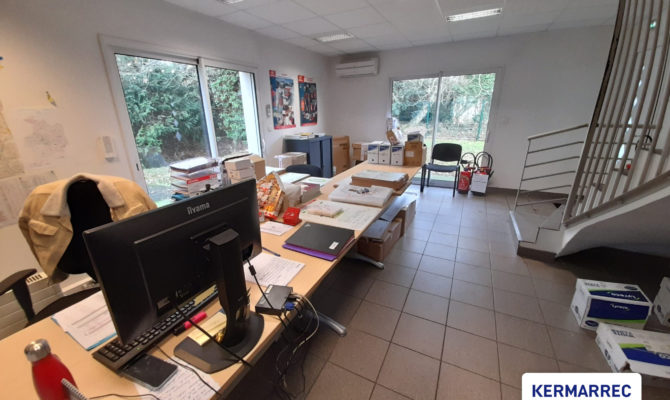 location Local d'activité 505.00 m²