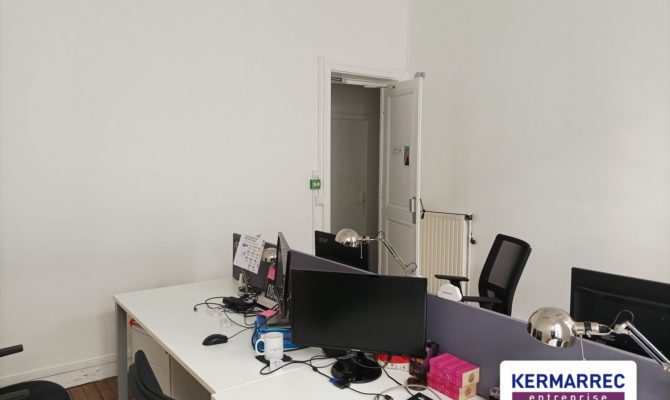 location Bureaux 200.00 m²