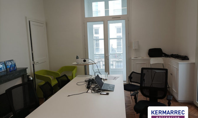 location Bureaux 200.00 m²