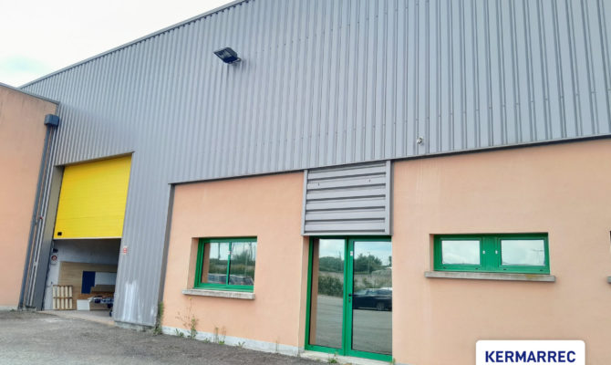 location Local d'activité 350.00 m²