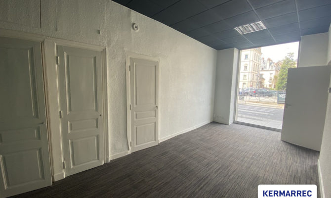 achat Local Commercial 96.00 m²