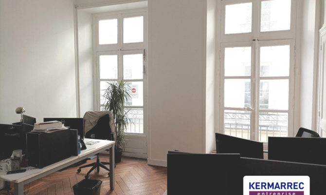 location Bureaux 200.00 m²