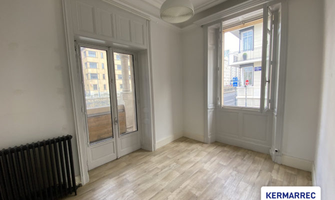 location Bureaux 62.00 m²