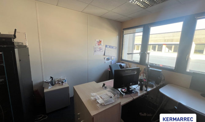 location Bureaux 100.00 m²