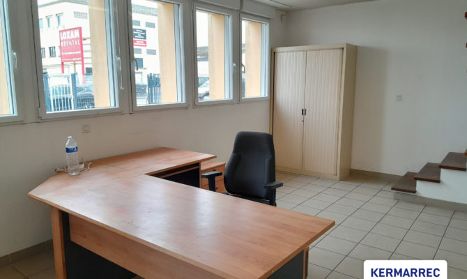 achat Local d'activité 1650.00 m²