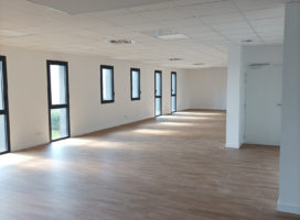 location Bureaux 305.00 m² Haute-Goulaine 44