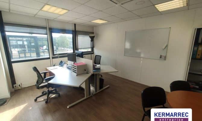 location Bureaux 225.00 m²