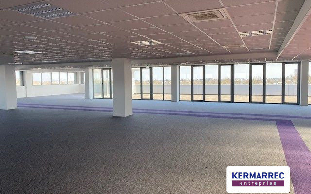 location Bureaux 1121 m²