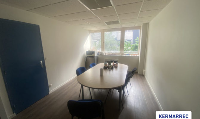 achat Bureaux 266 m²