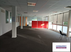 location Bureaux 404.00 m² La Chapelle-sur-Erdre 44