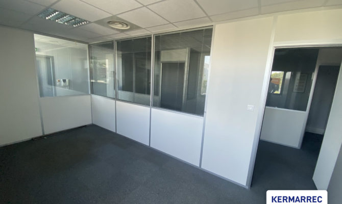 achat Bureaux 102.00 m²