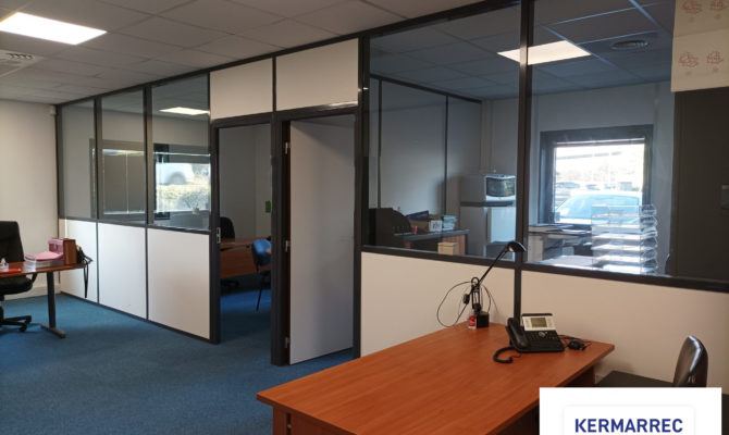 location Bureaux 122.00 m²