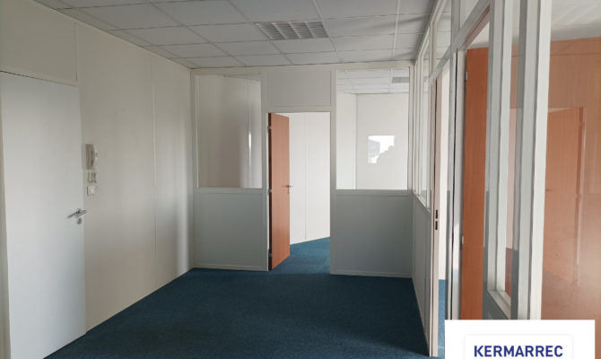 location Bureaux 200.00 m²