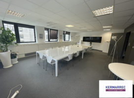 location Bureaux 342.00 m² Nantes 44