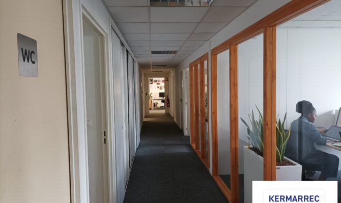 location Bureaux 822.00 m²