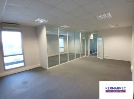 location Bureaux 456.00 m² La Chapelle-sur-Erdre 44