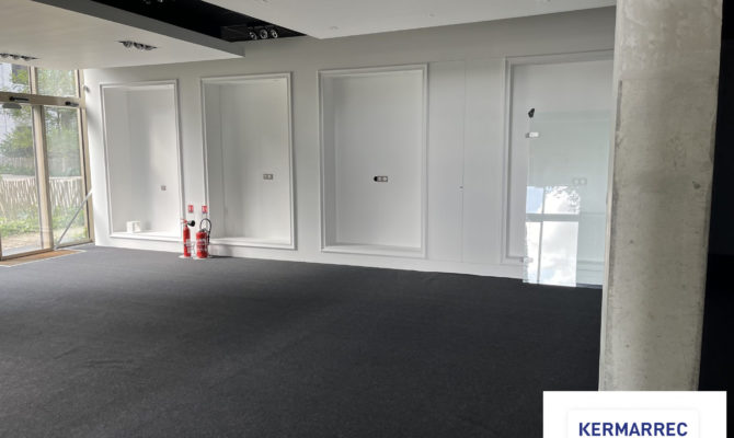 location Bureaux 143.00 m²