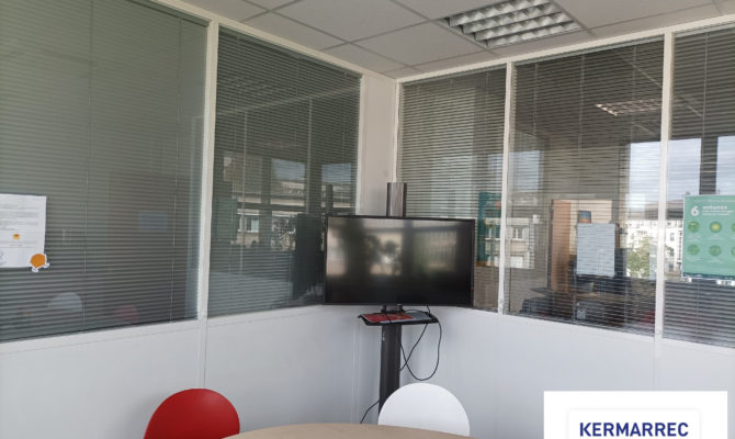 location Bureaux 220.00 m²