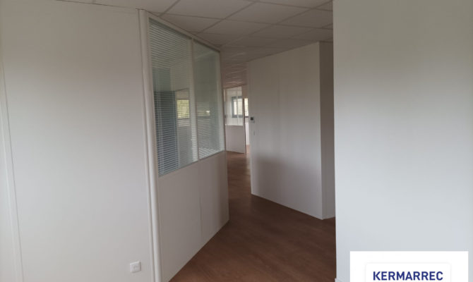 location Bureaux 274.81 m²