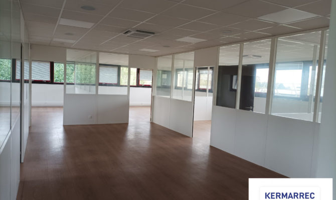 location Bureaux 274.81 m²