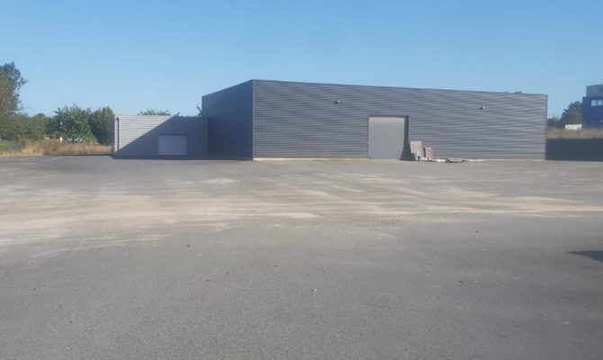 location Local d'activité 600.00 m²