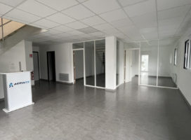 location Local d'activité 1000.00 m² Arzal 56