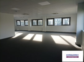 location Bureaux 225.00 m² Nantes 44