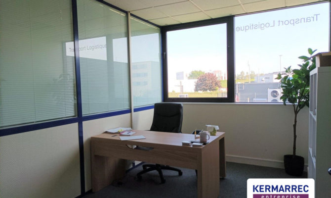 location Bureaux 131.00 m²