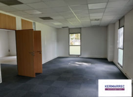 location Bureaux 218.71 m² Nantes 44