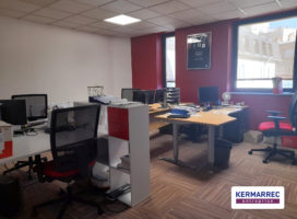 location Bureaux 151.00 m² Rennes 35