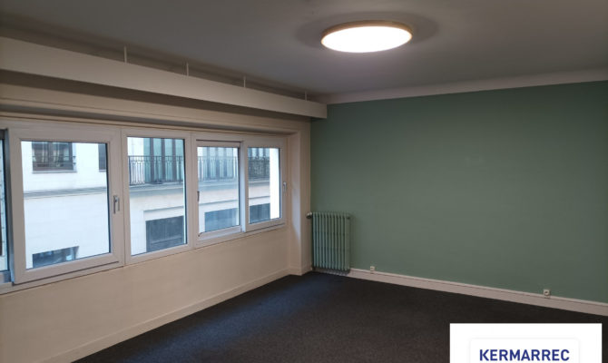 location Bureaux 80.00 m²