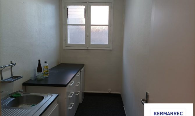 location Bureaux 80.00 m²