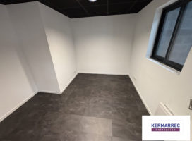 location Local d'activité 170.00 m² Plougoumelen 56