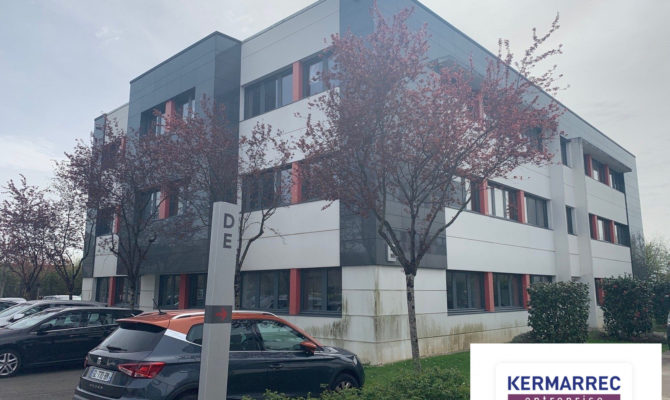 location Bureaux 450.00 m²