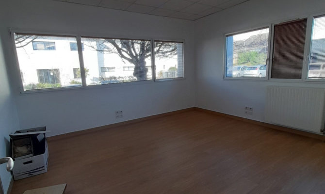 location Bureaux 17.00 m²