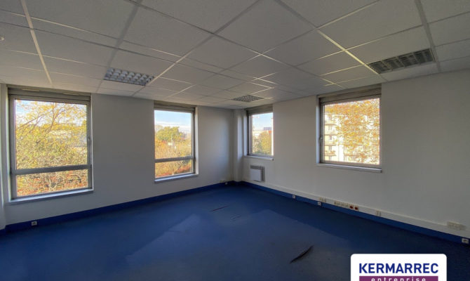 location Bureaux 168.00 m²