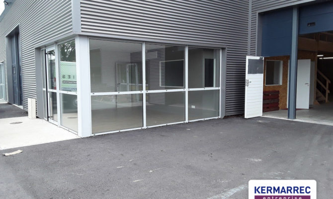 location Local d'activité 220.00 m²