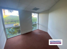 location Bureaux 698.00 m² Saint-Jacques-de-la-Lande 35