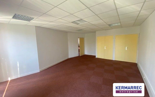 location Bureaux 698.00 m²