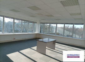 location Bureaux 330.00 m² Nantes 44