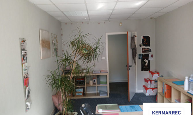 location Bureaux 690.00 m²