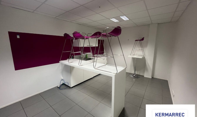 location Bureaux 338.00 m²