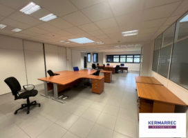 location Bureaux 338.00 m² Saint-Herblain 44