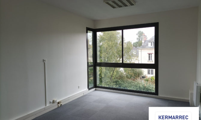 location Bureaux 204.00 m²