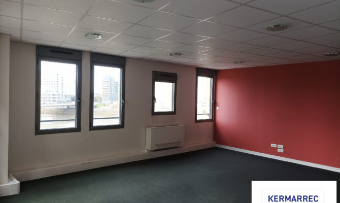 achat Bureaux 467.00 m²