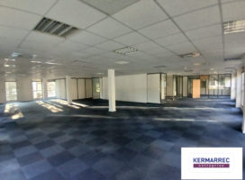 location Bureaux 600.00 m² Nantes 44