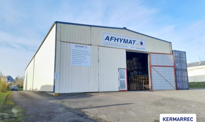 location Local d'activité 620.00 m²