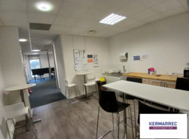 location Bureaux 248.76 m² Nantes 44